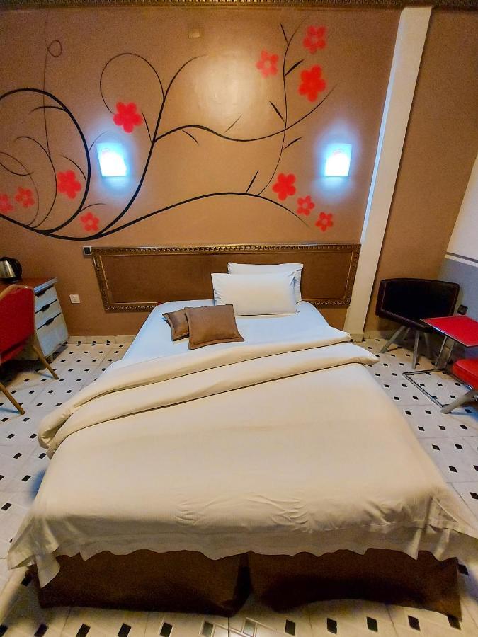 Hotel Relax Kinshasa Esterno foto
