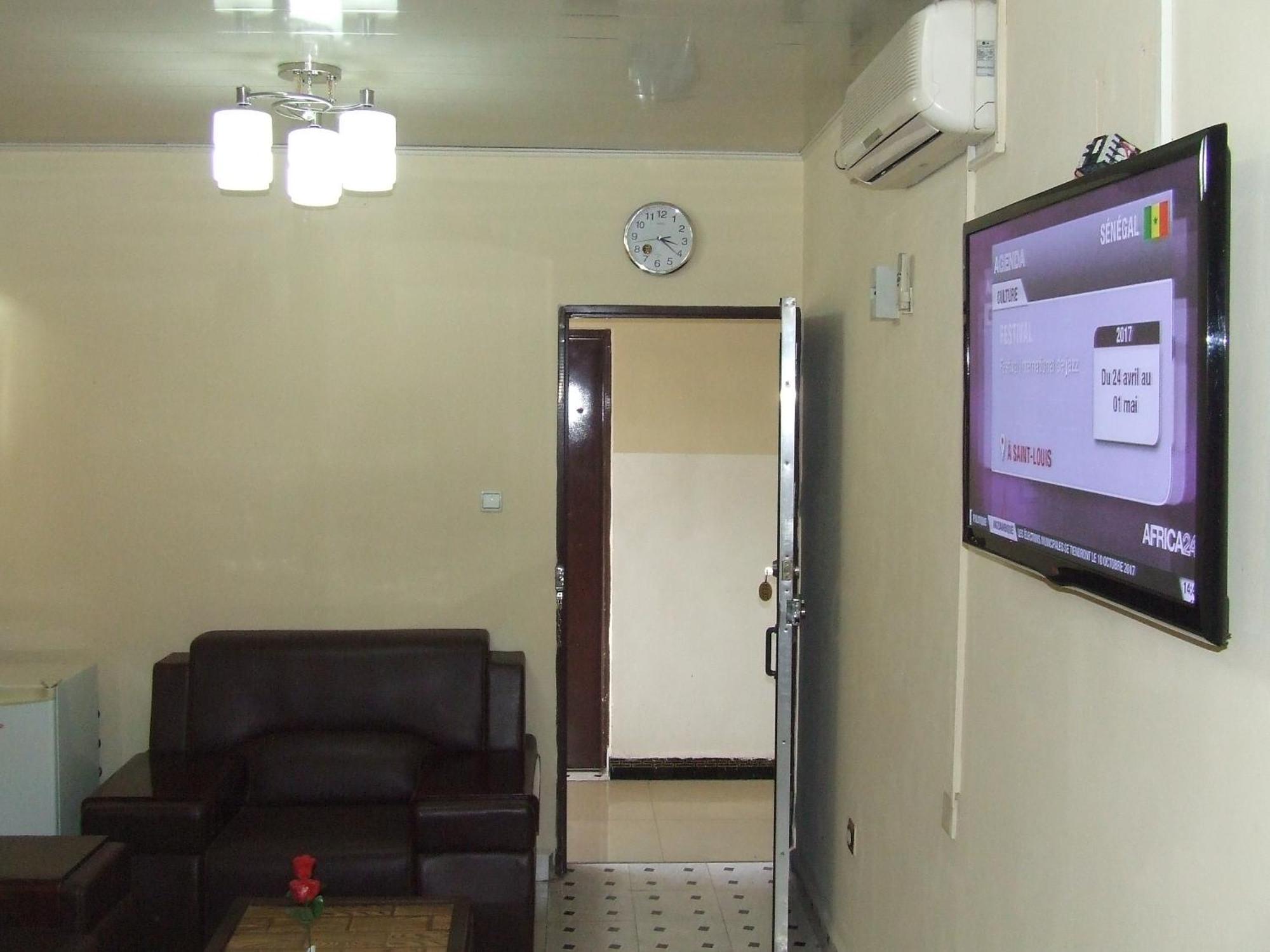 Hotel Relax Kinshasa Esterno foto